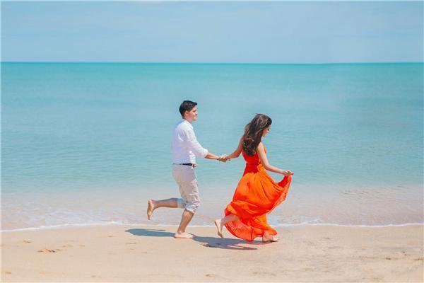缩水|结婚当天，新娘中途去银行核对彩礼，发现彩礼缩水十倍，当场退婚