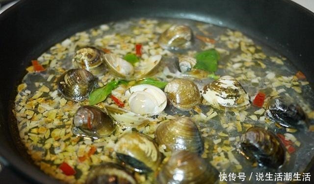 蒜末橄榄油|懒人晚餐,营养美味的意大利海鲜面,简单易学,做了两碗都不够吃