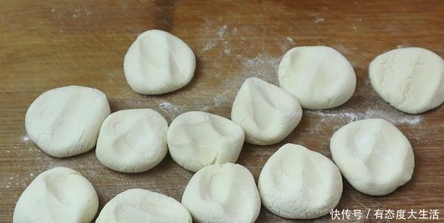 不用|包子这样做不用发面,薄皮大馅,10分钟一锅,爱吃包子的要收藏