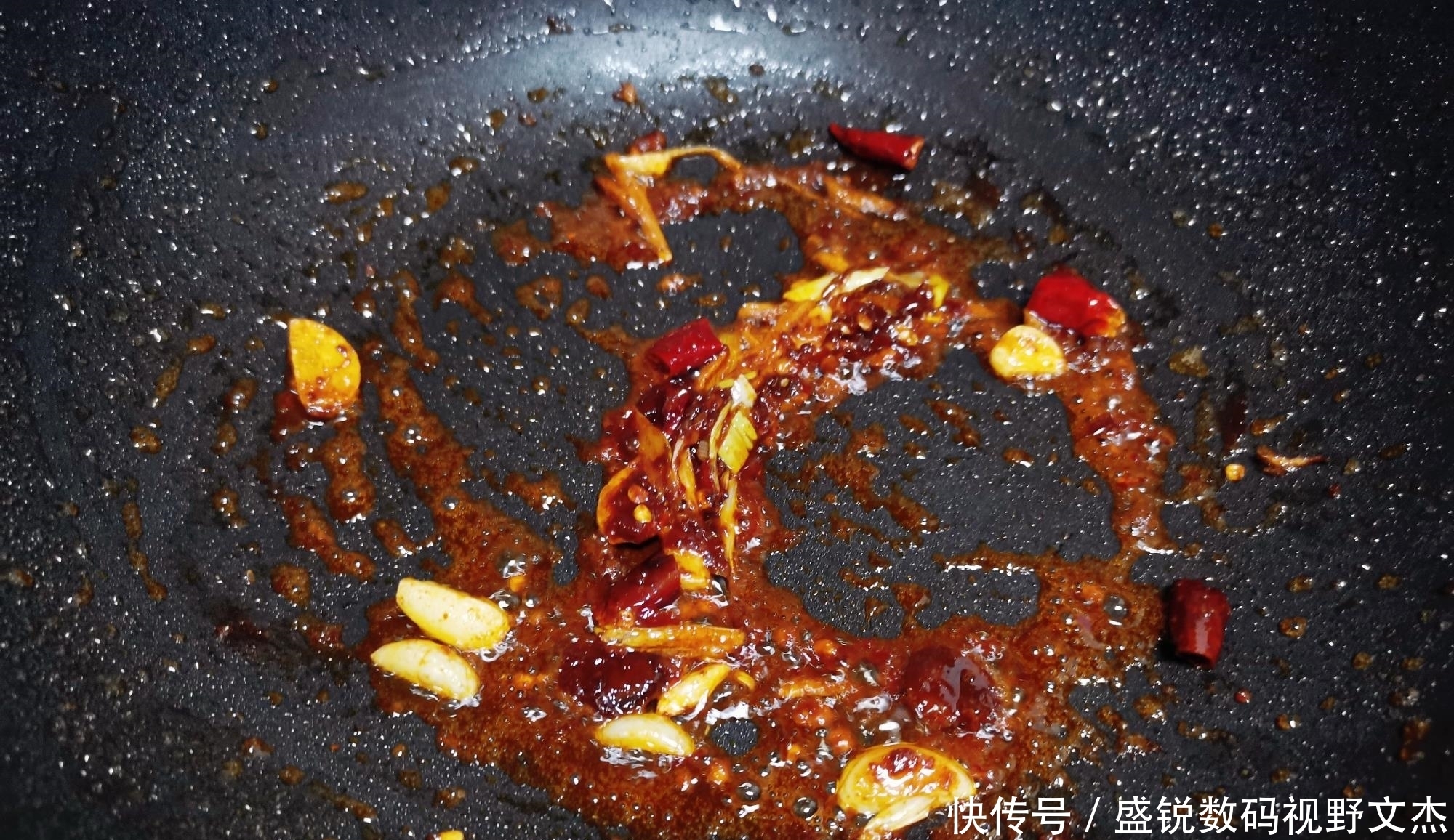  家人|入伏后，遇到这鱼多买几条，补气提鲜，简单几步，上桌家人争着吃