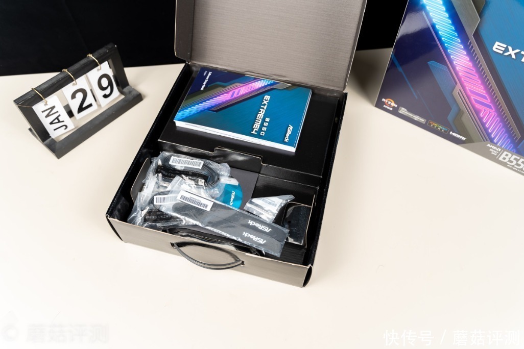 华擎|一块性价比超高的B550主板、华擎B550 Extreme4极限玩家主板 评测