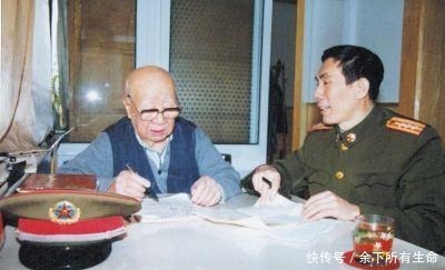 晋升|他解放后才是军长，这场战役让他晋升兵团副司令，评级授衔不低
