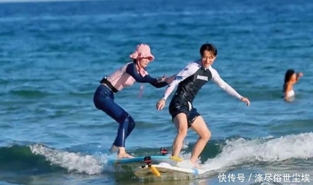 冲浪|综艺《夏日冲浪店》取景地:水质超清澈,海水平均温度26.5℃