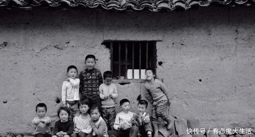  抢劫|中国最小的A级通缉犯，仅17岁，抢劫强奸致死9人，未判死刑！