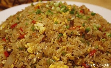 蛋炒饭|大排档老板: 蛋炒饭别只会放酱油! 多放一点它, 美味提升1倍