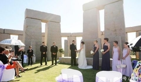  石头|澳农场主自己堆石头复刻英国巨石阵，市值达到近千万元