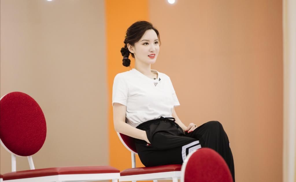 对金莎|《浪姐》最让观众不满的,不是掉链子的金莎,而是全程划水的她