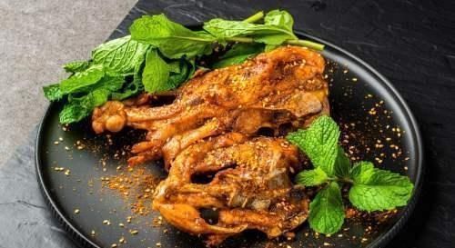 鸡架|手撕鸡架没人来老板加了一个黑暗料理，食客鸡架这样做好吃