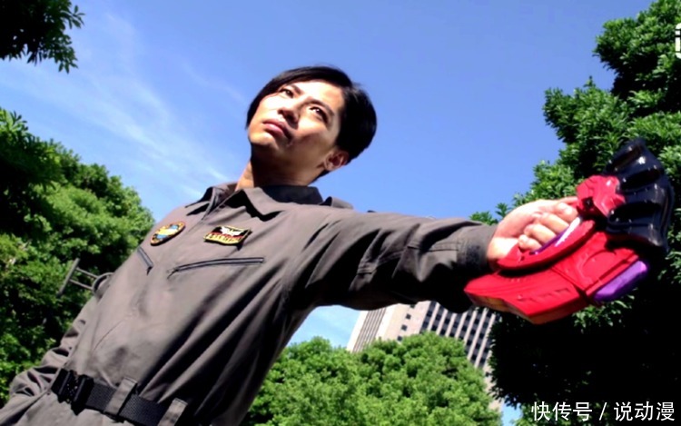 人间|泽塔奥特曼第18集:赛雷布洛换了新人间体,他为什么要感谢伽古拉?