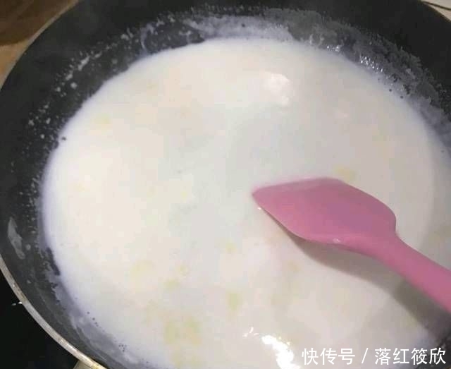 自制|牛奶椰子小广场,自制健康美味的小甜点,安全无需添加