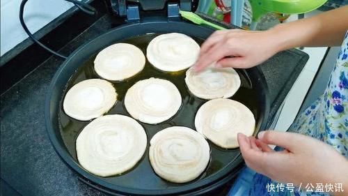 收藏|面粉别捣鼓做蛋糕了，现在流行它比蛋糕简单，比油条好吃，收藏