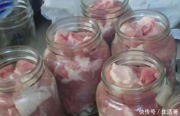  猪肉|老婆把猪肉塞进瓶子里，一滴水不加，放置7天后我吃“嗨”了！