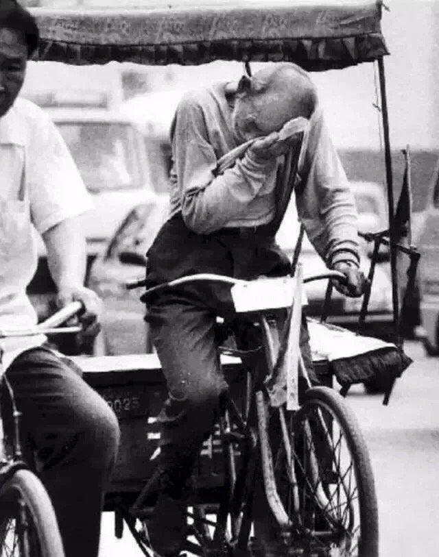 国人|蹬三轮20年,捐35万善款,圆孩子上学梦,一位感动国人的老者