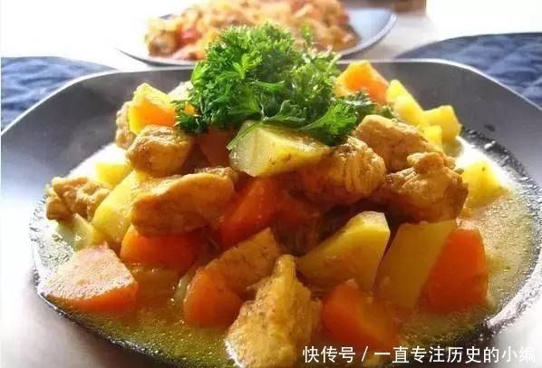  咖喱鸡|精选美食：咖喱鸡块、水煮肉片、青笋炒木耳、水煮杏鲍菇的做法