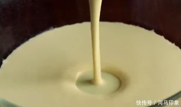  搅拌均匀|小米别再熬粥了，一个鸡蛋，一包牛奶，那样做好吃又营养