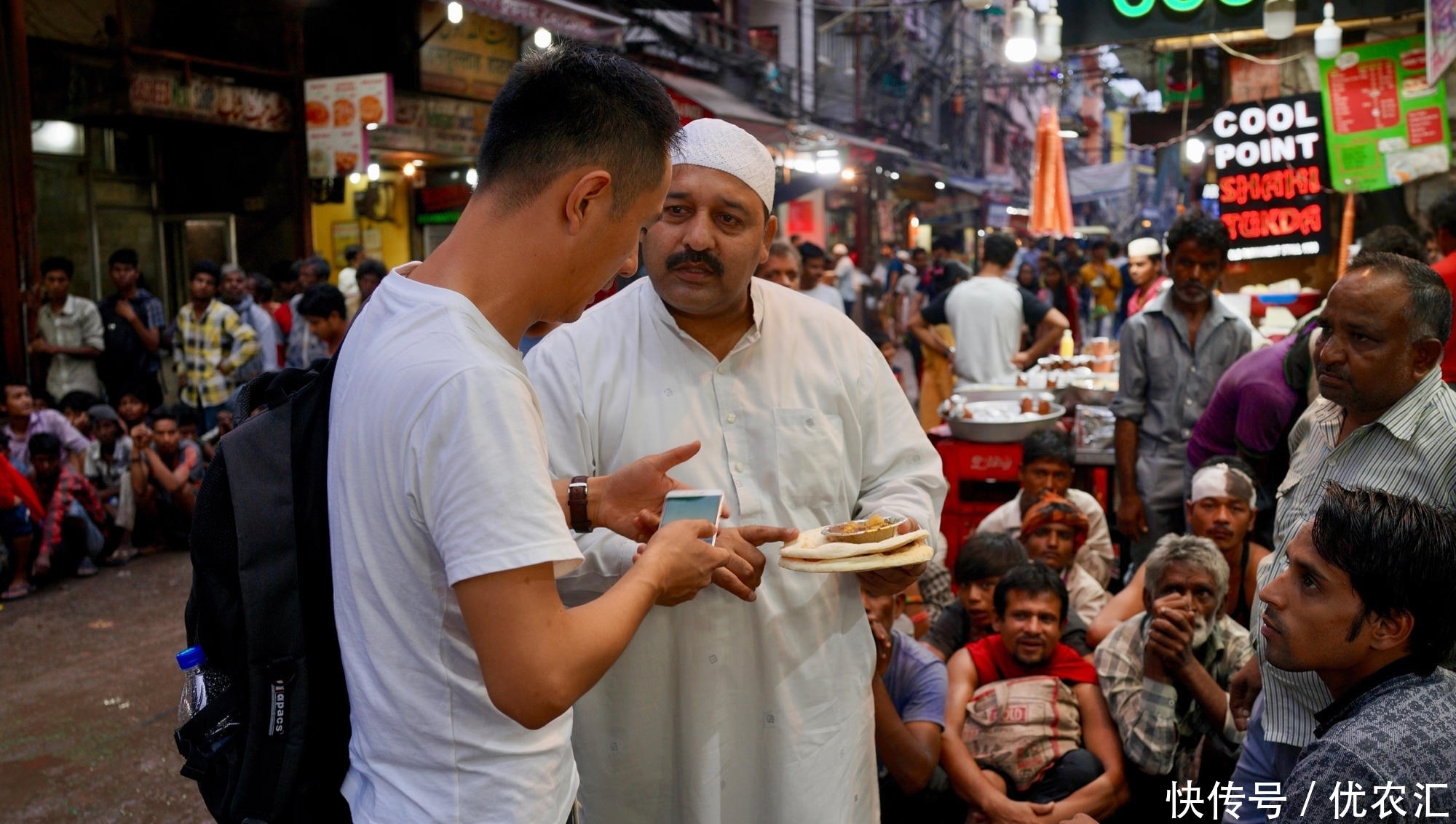吃饭|北京小伙请印度穷人吃饭 一共要请500人