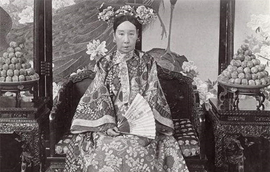 拥有|26岁丧夫的慈禧,为何不敢拥有男宠?不是不想,而是不敢