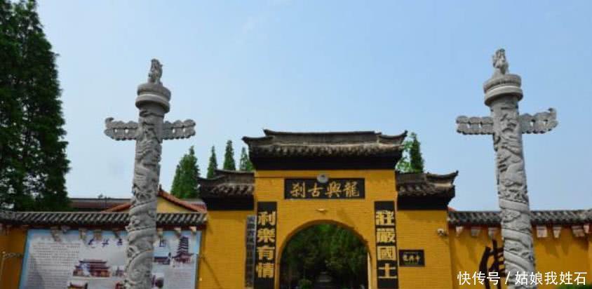 天子|朱元璋路过寺庙，问朕是天子，也要下跪方丈一句话救下所有人！