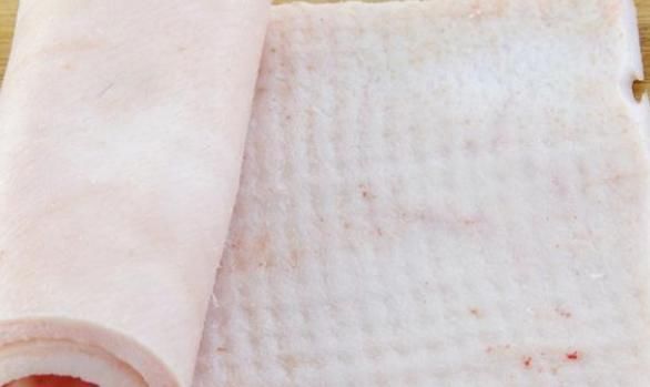  简单|原来猪皮“去毛”如此简单，不用手剃，去得干干净净很轻松，试试