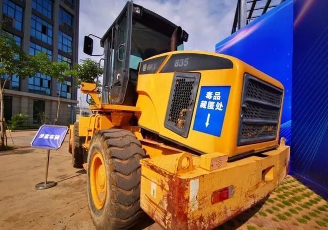 南宁市公安|大型工程机械藏毒!警方历时三年,出动百余警力,破特大贩卖毒品案