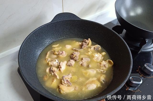  一锅端|大热天不想做饭，老公出绝招，鲜美好吃一锅端，25元钱喂饱全家