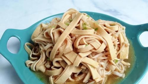 营养|春天多做这菜,零难度,拌一拌5分钟搞定,营养又开胃