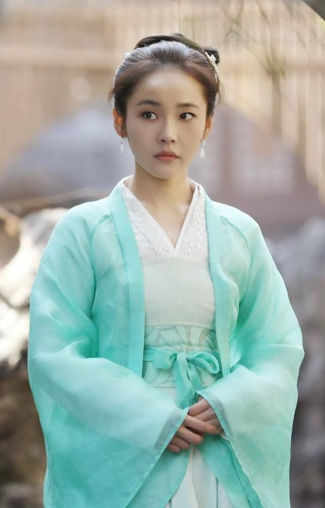  父女|张佳宁与准继父相处似亲父女，妈妈出镜颜值高，中年再婚超幸福