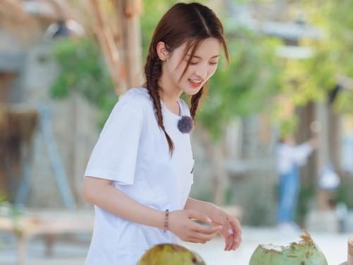  榜首|艺人榜单重新公布张颜齐第4，杨超越第2，榜首霸屏全年综艺