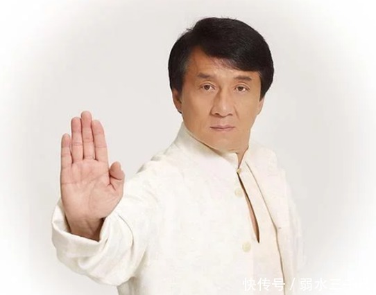 成龙|成龙大哥的国际地位有多高?看他和杰森·斯坦森在一起时就知道了