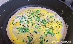  家人|给你的家人再添一份主食。杂粮煎饼既美味又健康，你不必在外面买