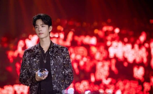 粉丝|何老师综艺节目中内函肖战粉丝举行恶性事件19数万人网络投票遏制肖战回归综艺节目