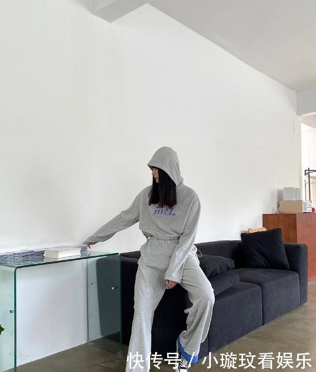 成套|管它什么流行元素!今秋“成套穿”才是经典,方便省事还好看