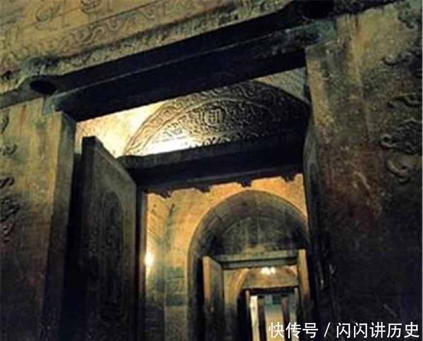  裹尸|随手丢弃乾隆裹尸布的盗墓贼肠子都毁青了, 竟拍出1.3亿的高价