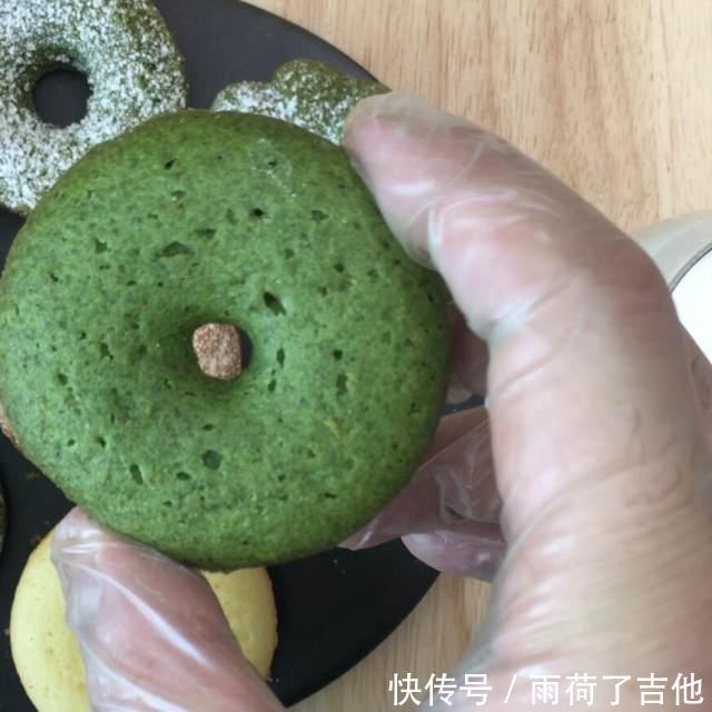 甜甜|甜甜圈小蛋糕,一口下去松软香甜,搭配下午茶非常的赞