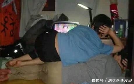 骑车|大哥,你这样骑车,看得见路吗?全凭感觉?