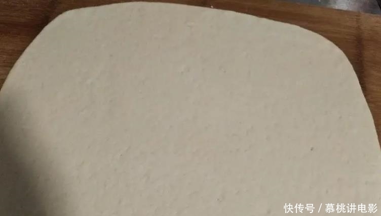 试试|花卷别再蒸着吃了,试试农村厨娘新做法,保准大人小孩都爱吃