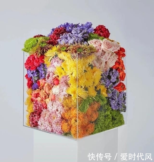 鲜花|球鞋当花瓶,鲜花填充羽绒服?时尚界的环保也太香了