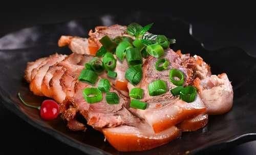 喜欢|美食之路义无反顾：为什么那么多人喜欢猪头肉 小时候不懂, 现在才知道原因