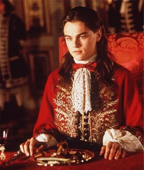 痕迹|法国神秘“铁面人”:被囚禁34年,身份成谜,死后所有痕迹被销毁