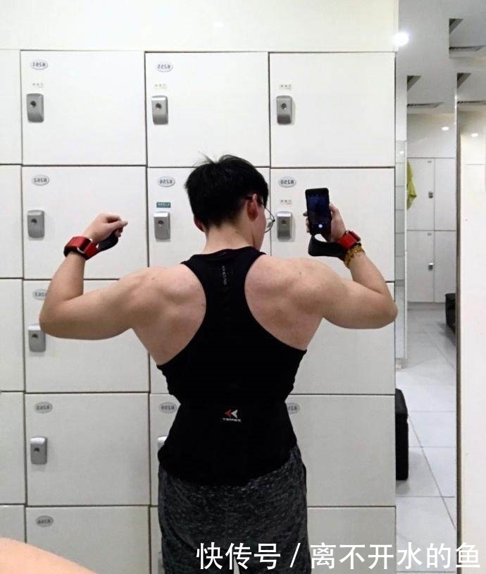 肌肉|爱健身的95后,雕刻出满身肌肉化身模特出镜,气质不输陈坤