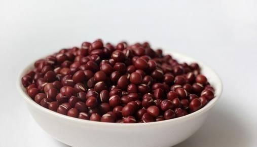  红豆|教你红豆的新吃法，不榨汁，不煮粥，香甜酥脆，出锅比吃肉还香