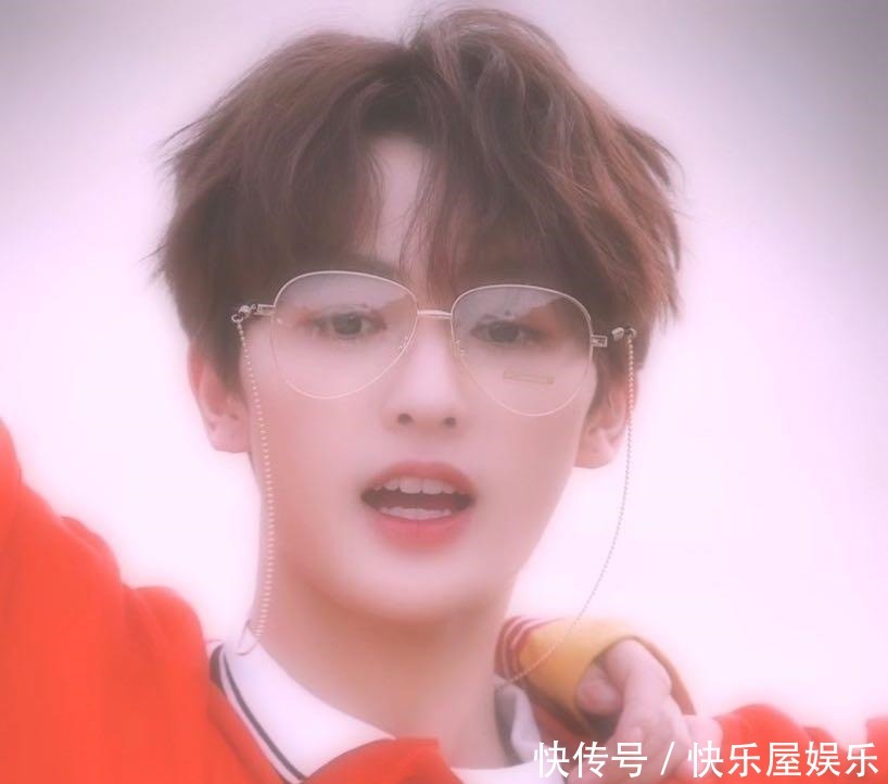 公司|乐华艺人是提线木偶朱正廷演唱会读信,竟发现内容被篡改