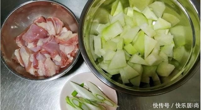  美味|厨师长教地道清炖羊肉汤的做法，简单营养又美味，汤白肉烂没膻味