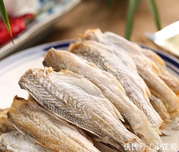 成箱|北方人不敢吃,南方人成箱屯过年吃,外国人!好吃到舔手指