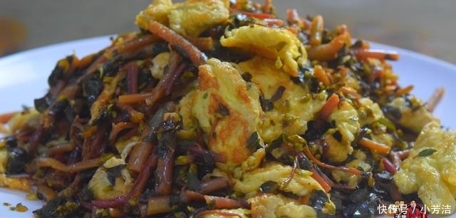 遍地|农村遍地是的马齿览,加上6只鸡蛋锅里一炒,又好吃又下饭