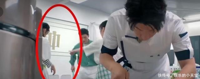 端倪|《中餐厅4》赵丽颖产后抑郁初现端倪黄晓明洗白其实另有真相