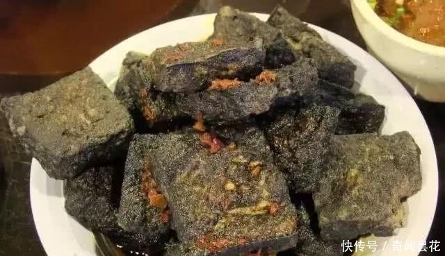 麻辣兔头|假如给你10万元,下面食物任吃一种,我猜大部分人会选图四!