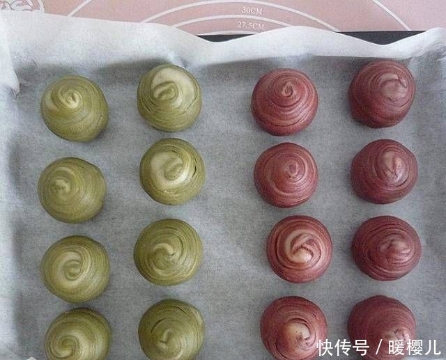  糕点|抹茶酥和我自己做的红曲糕点，不油腻