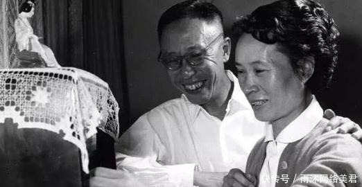 溥仪|溥仪：文物专家？我不是，只是这些文物我没见过，所以是假的