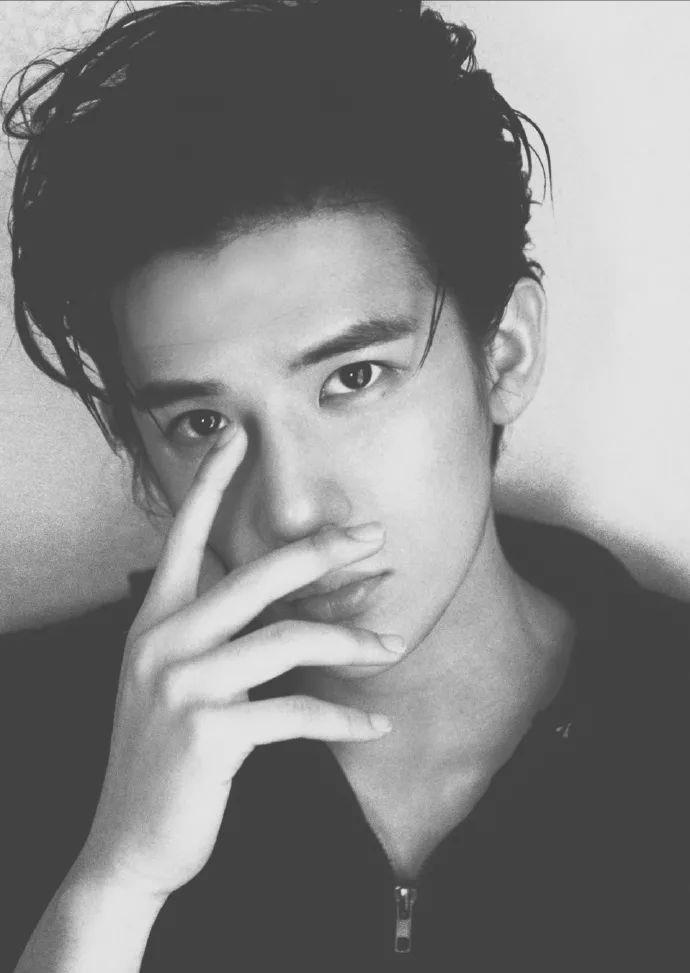 可乐|他是“中传学霸校草”,却只能做个“备胎”……网友:考虑考虑我?